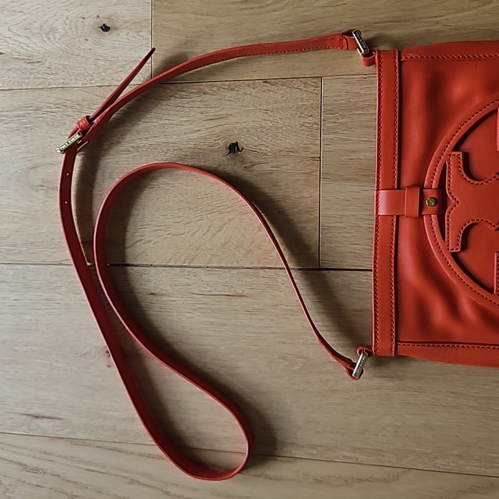 Tory Burch Holly Big Logo crossbody - Picture 3 of 10